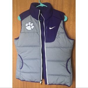 NWOT women’s Nike vest with Clemson paw